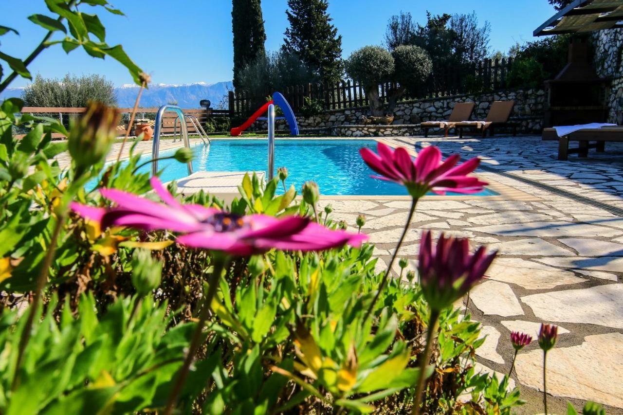 Villa Summer Breeze Nikiana Exterior foto